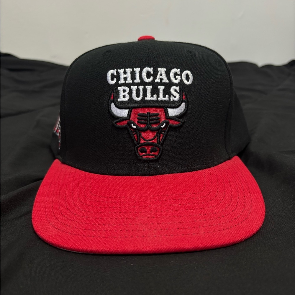 Mitchell & Ness Chicago Bulls Snapback Hat